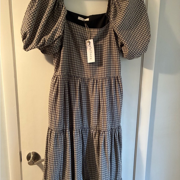 Neuflora Dresses & Skirts - NWT Neuflora Plaid Dress